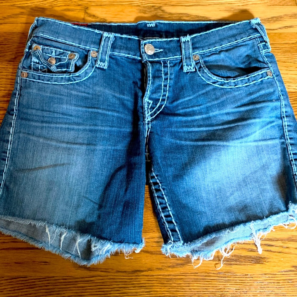True religion cut off Jean shorts!